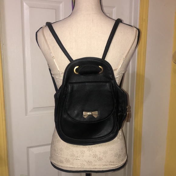 Vintage leather backpack purse - Picture 9 of 11